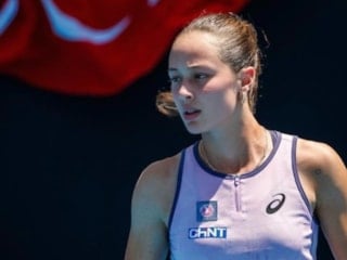 Milli tenisçi Zeynep Sönmez, Avustralya Açık elemelerinde 2. tura yükseldi