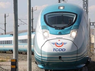 TCDD, Türkiye'yi 'demir ağlarla' örmek için bu yıl birçok projeye imza atacak
