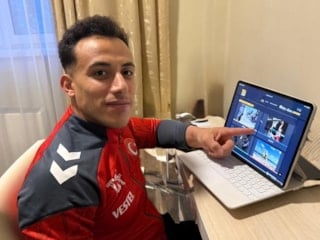 Adem Asil, AA'nın "Yılın Kareleri" oylamasına katıldı