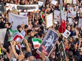 Muhammed Berdibek yanıtladı: İran'daki protestoların başarı şansı var mı?