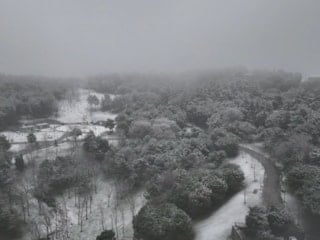 Çamlıca Tepesi'nde karın keyfini aileler çıkardı