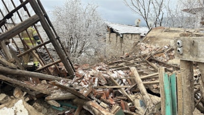 Kütahya'da kerpiç ev yıkıldı