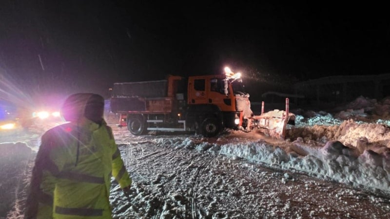 Kahramanmaraş'ta ahırların çatıları çöktü: 65 büyükbaş öldü