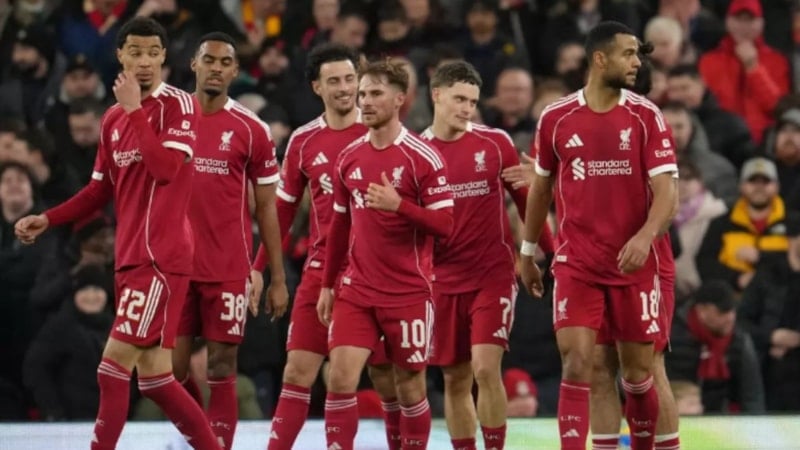 Liverpool, Barnsley'i yenerek kupada turladı