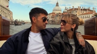 İdo Tatlıses ve Yasemin Şefkatli Amerika'da! İkizlerle tatil