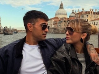 İdo Tatlıses ve Yasemin Şefkatli Amerika'da! İkizlerle tatil