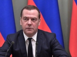 Dmitriy Medvedev: Grönland referandumla Rusya'ya katılabilir