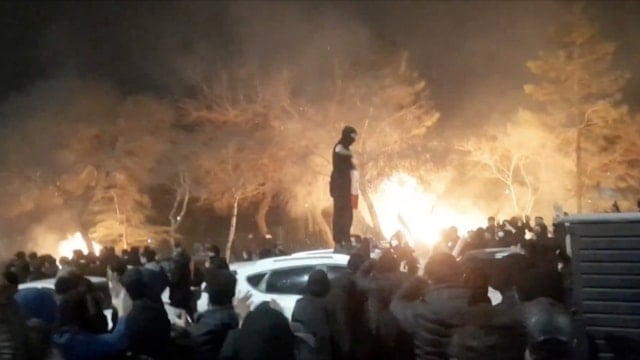 İran: ABD ve İsrail, İran’a DEAŞ militanları gönderdi