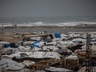 Gazze'deki hükümet, bölgedeki 127 bin çadırın. barınmaya elverişsiz hale geldiğini duyurdu