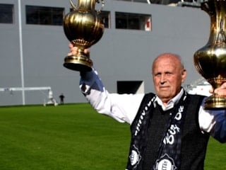 Eski milli futbolcu Ayfer Elmastaşoğlu yaşamını yitirdi