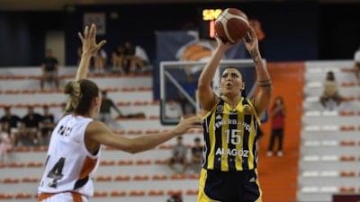 Tilbe Şenyürek'te "Guillain-Barre Sendromu" tespit edildi