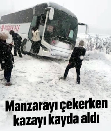Zonguldak'ta manzarayı çeken kişi otobüs kazasını kayda aldı