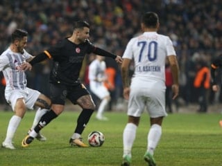 Galatasaray, Fethiyespor'u iki golle geçti