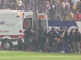 Galatasaray–Fethiyespor maçı öncesi tribünden düşen taraftar ağır yaralandı