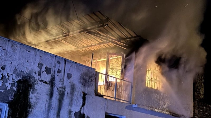 İzmir'de evde çıkan yangında 1 kişi öldü