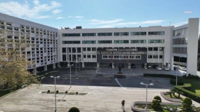 Antalya Büyükşehir Belediyesi'ne operasyon: 14 gözaltı