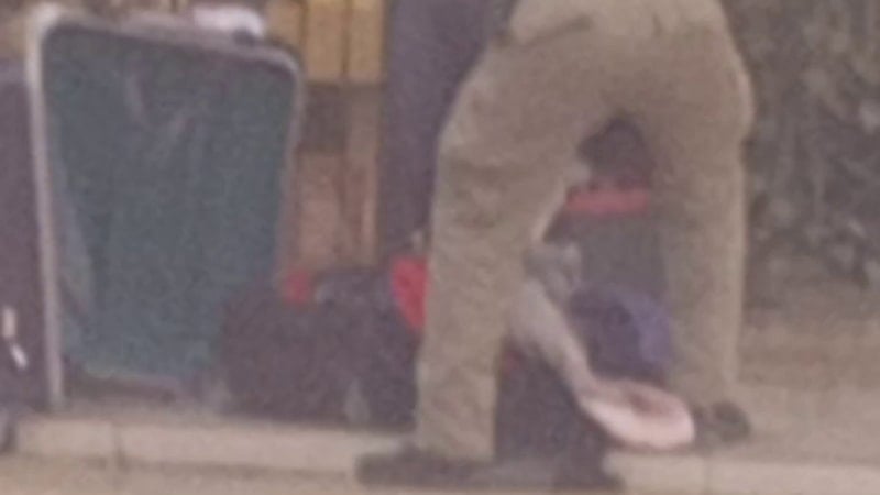 Hatay'da şüpheli çantadan elbise çıktı