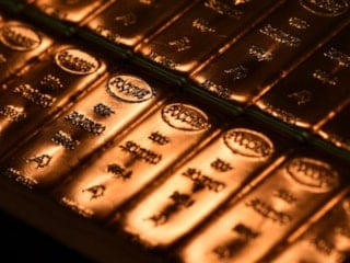 ABD politikaları güvenli limanlara yaradı: Altın ve gümüş zirveye yakın