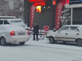 Van'da 296 yerleşim yeri ulaşıma kapandı