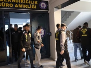 Mersin'de paravan şirketler üzerinden dolandırıcılığa 10 tutuklama