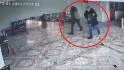 Diyarbakır'da oğlunu kaydettirmek için gittiği kursta pompalı tüfekle katledildi