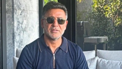 İzzet Yıldızhan'ın kızı Zelal güzelliğiyle gündem oldu