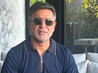 İzzet Yıldızhan'ın kızı Zelal güzelliğiyle gündem oldu