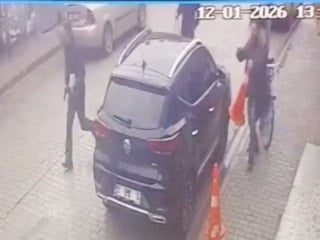 Adana'da çocuğunun eski öğretmenini darbetti