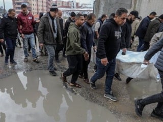 Gazze'de can kaybı 71 bin 439'a yükseldi