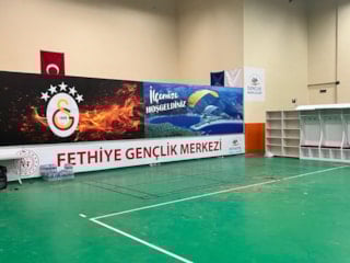 Fethiye’de Galatasaray’ın soyunma odası gündem oldu