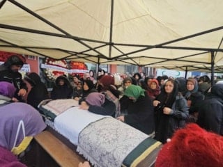 Zonguldak'ta 6 yıl önce annesi patates püresinden, kızı ise elma yerken öldü