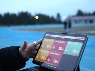 Badmintoncuların kalpleri "akıllı sensör" ile kontrol ediliyor