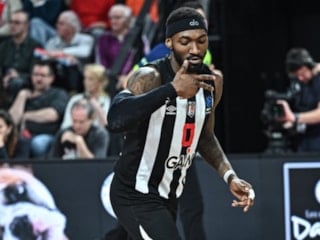 Beşiktaş, Fransa'da Cosea'yı yendi