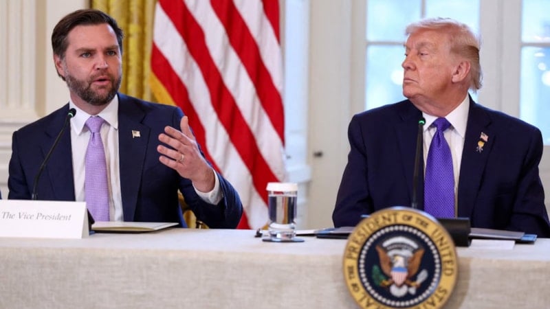 Trump'ın Venezuela'da askeri güç kullanmasını engellemeye yönelik tasarı reddedildi