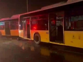 Başakşehir'de 3 İETT otobüsü çarpıştı: Yaralılar var