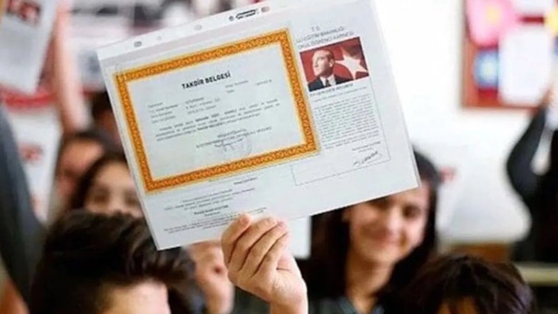 Karneler saat kaçta verilecek? E-Karne sorgulama 2026