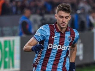 Trabzonspor'da adeta küllerinden doğdu: Ernest Muçi...