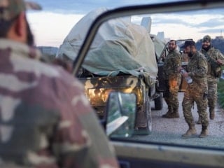 Suriye ordu yetkilileri: YPG/SDG sivillerin tahliyesini engelliyor