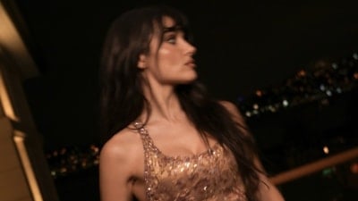 Hande Erçel'in tarzı beğenilmedi! Rüküş bulundu