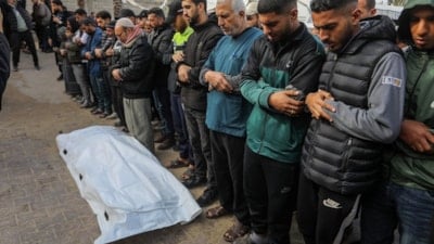 Gazze'de can kaybı 71 bin 441'e yükseldi