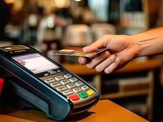 Bugün yürürlüğe girdi: Kartla ödemelerde yeni dönem