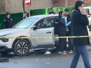İstanbul'da araca otomatik silahla kurşun yağdırdılar: 1 ölü