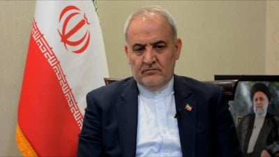 İran'ın İslamabad Büyükelçisi, Trump'ın İran'a saldırmayacağını öne sürdü