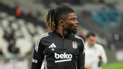 El Bilal Toure ayağının tozuyla fileleri sarstı