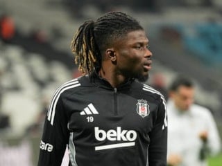 El Bilal Toure ayağının tozuyla fileleri sarstı