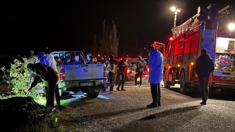 Antalya'da araç içinde yanmış ceset bulundu