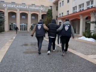 Siirt'te 'sahte araç satım' ilanıyla 4 kişiyi 1 milyon TL dolandırdılar: 2 tutuklama