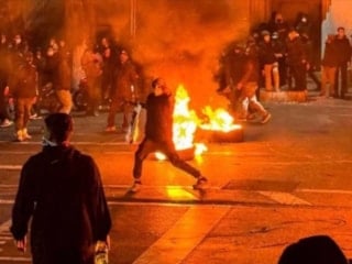 İran'daki protestolarda can kaybı 2 bin 677'ye yükseldi