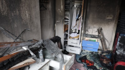 Hatay'da depremde evi yıkılan ailenin yeni yuvası alev alev yandı