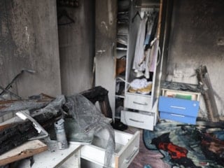 Hatay'da depremde evi yıkılan ailenin yeni yuvası alev alev yandı